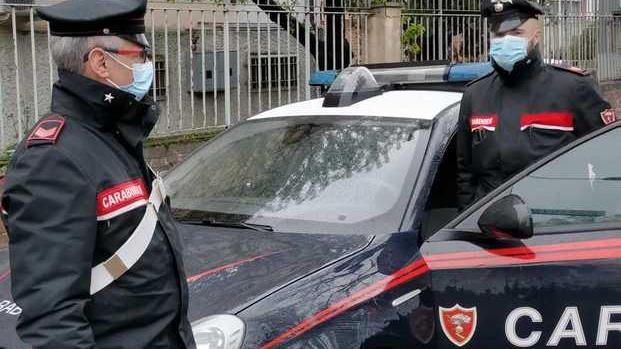 Ferrara, ordine d’arresto bis. È pericoloso e violento: in 10 giorni 4 rapine