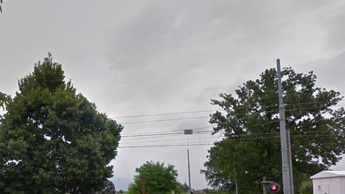 Modena. Le sbarre si alzano ma il treno passa: tragedia sfiorata