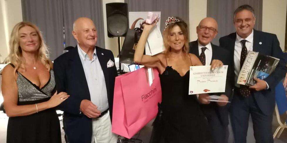 Giarrettiera piccante, vince Ilaria