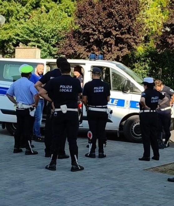 Controlli stradali serali Corso per agenti locali