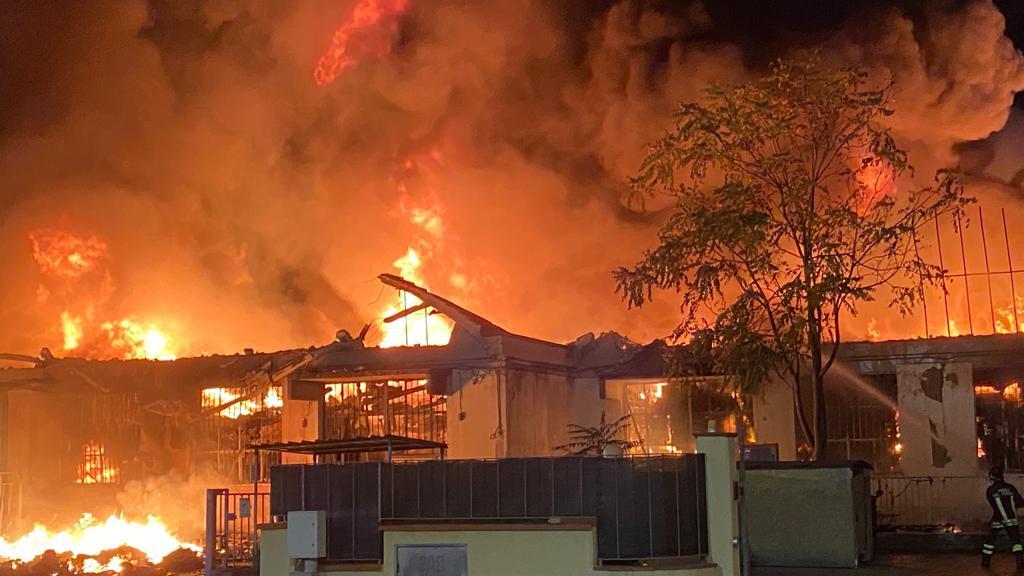L'incendio di via Venezia a Oste