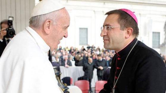 L'incontro tra papa Francesco e il vescovo di San Miniato Migliavacca