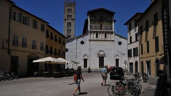 La basilica di San Frediano dove si verificò la prima tentata rapina
