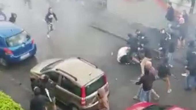 Un momento degli scontri