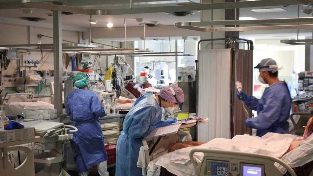 Covid, sette vittime in tre giorni, muore un altro cinese