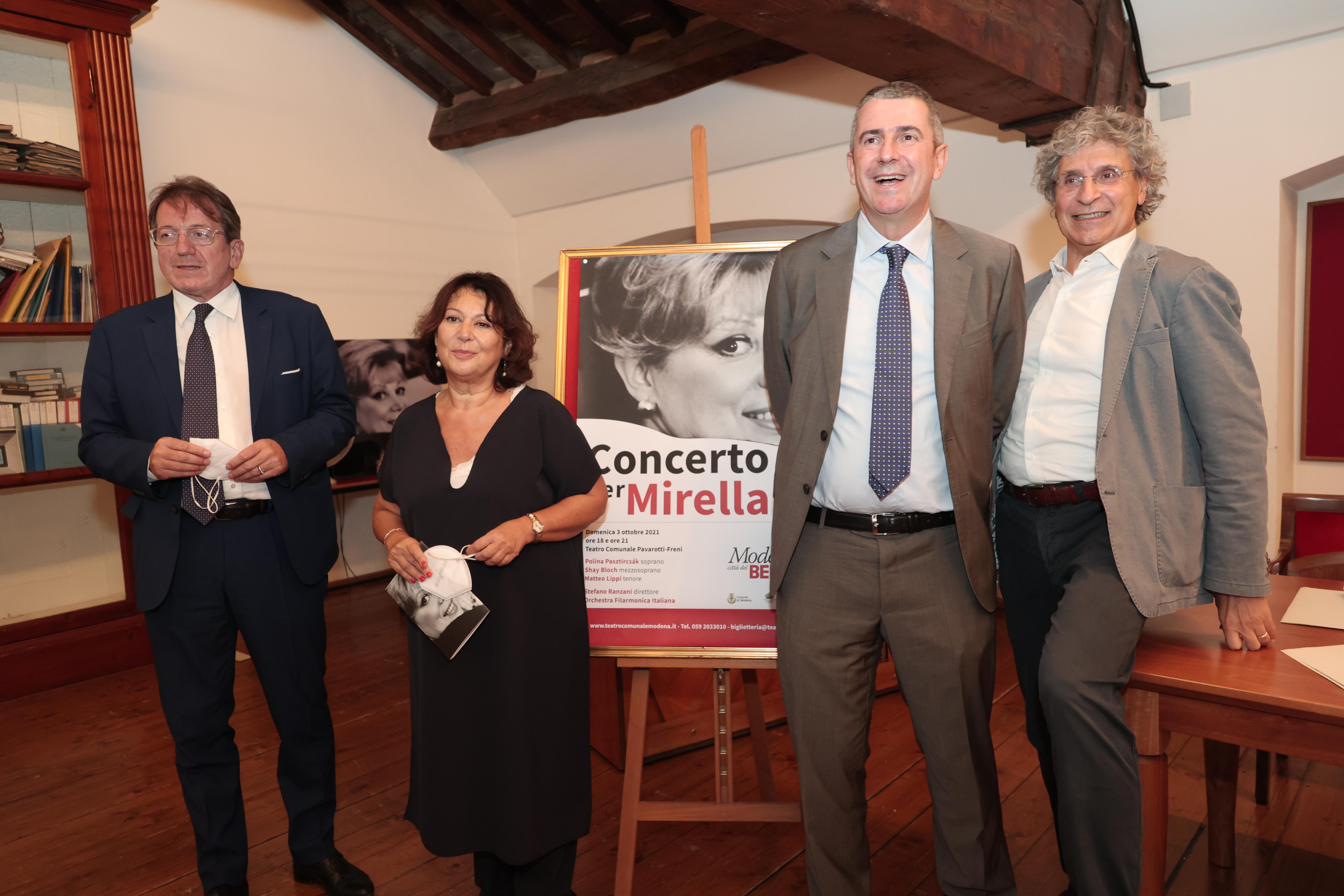 Modena, tornano gli spettacoli al teatro Comunale. D'ora in poi si chiamerà Teatro Pavarotti-Freni 
