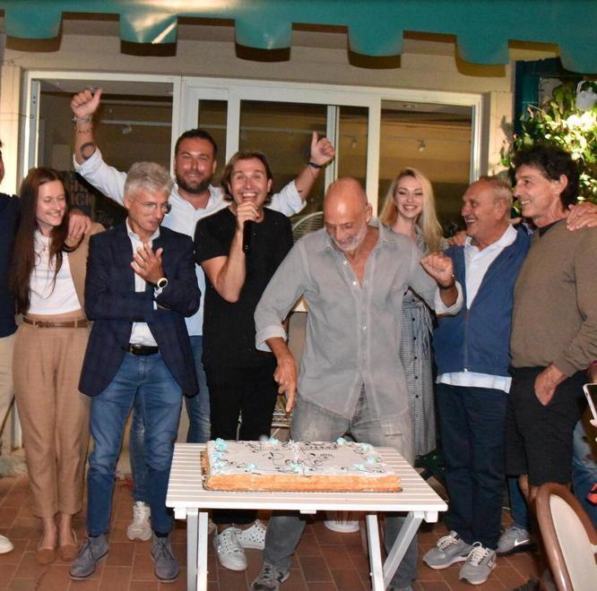 I meravigliosi 65 anni di Paolo Brosio