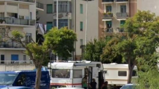 Vivevano nel camper: il Comune aiuta famiglia con quattro bimbi
