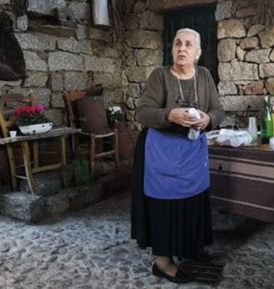 Domenica premio ViviLollove alla memoria di Toniedda la “sindaca” del villaggio