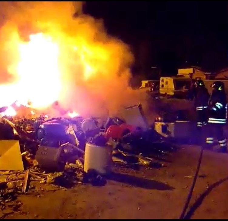 Incendio, chieste 13 condanne per i rom 