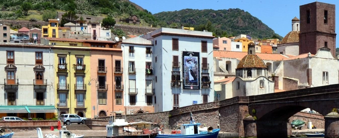 Tegola sulla maggioranza: lascia anche Piera Addis 