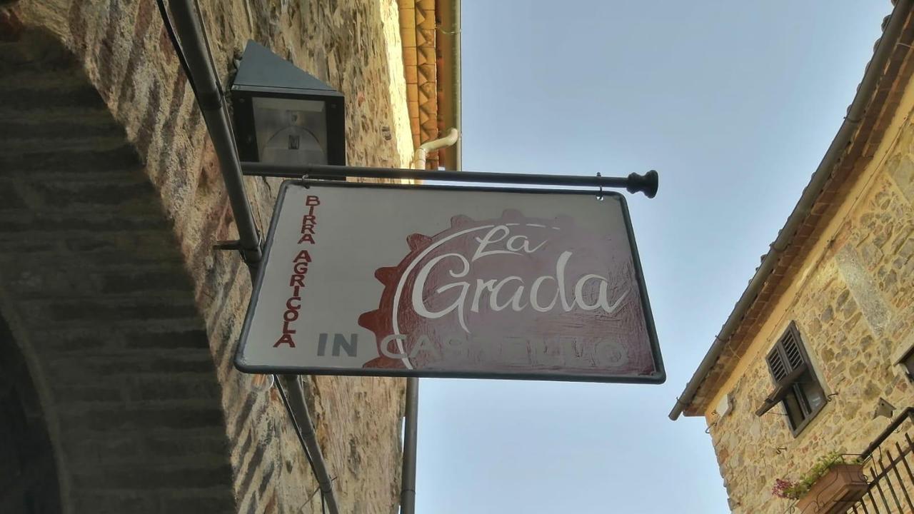 La birra, il cibo, l’amicizia nel cuore di un piccolo borgo della Maremma