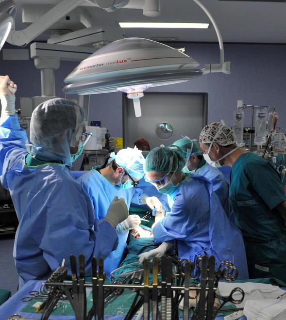 Dopo Menichetti Pisa "perde" altri due big della sanità. Ecco chi va in pensione 