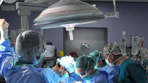 Dopo Menichetti Pisa "perde" altri due big della sanità. Ecco chi va in pensione