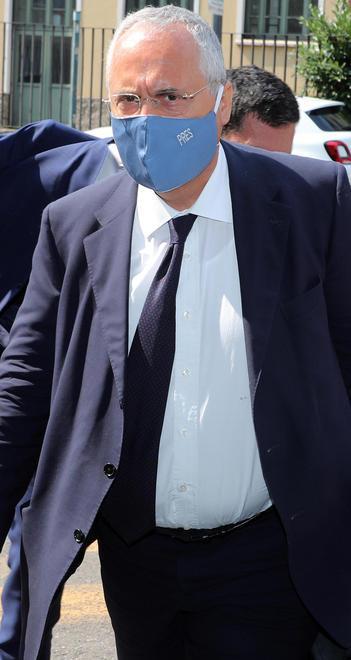 Figc, Lotito cacciato dal consiglio «Sei squalificato, non puoi restare»
