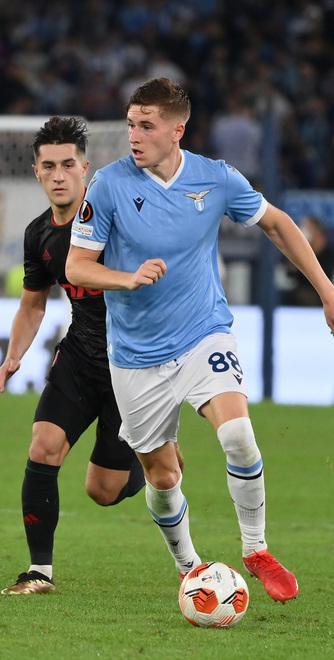 Lazio, finalmente c’è la mano di Sarri Basta un tempo per domare la Lokomotiv