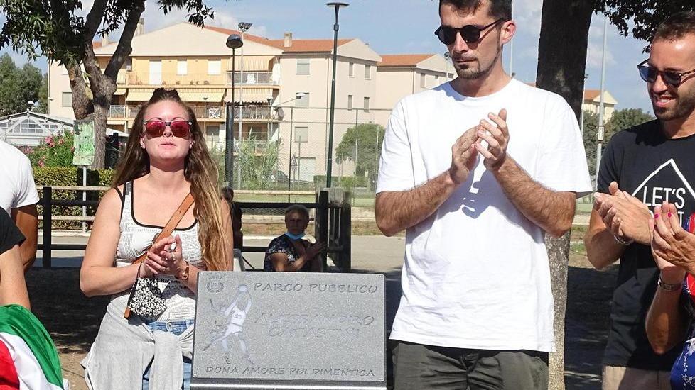 Il campo da basket intitolato al barista tifoso dell’Nba