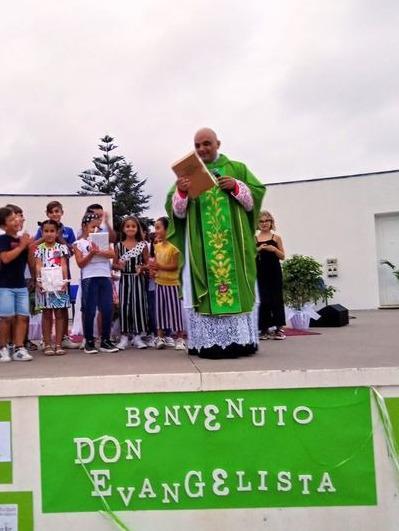 Per la prima volta nella sua storia Girasole ha un proprio parroco 