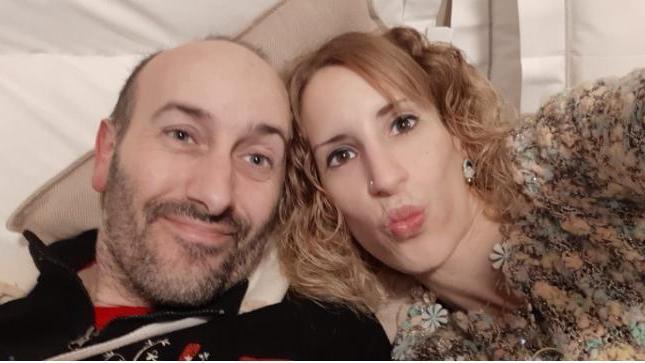 Emanuele Mori con la moglie Sara Brillanti