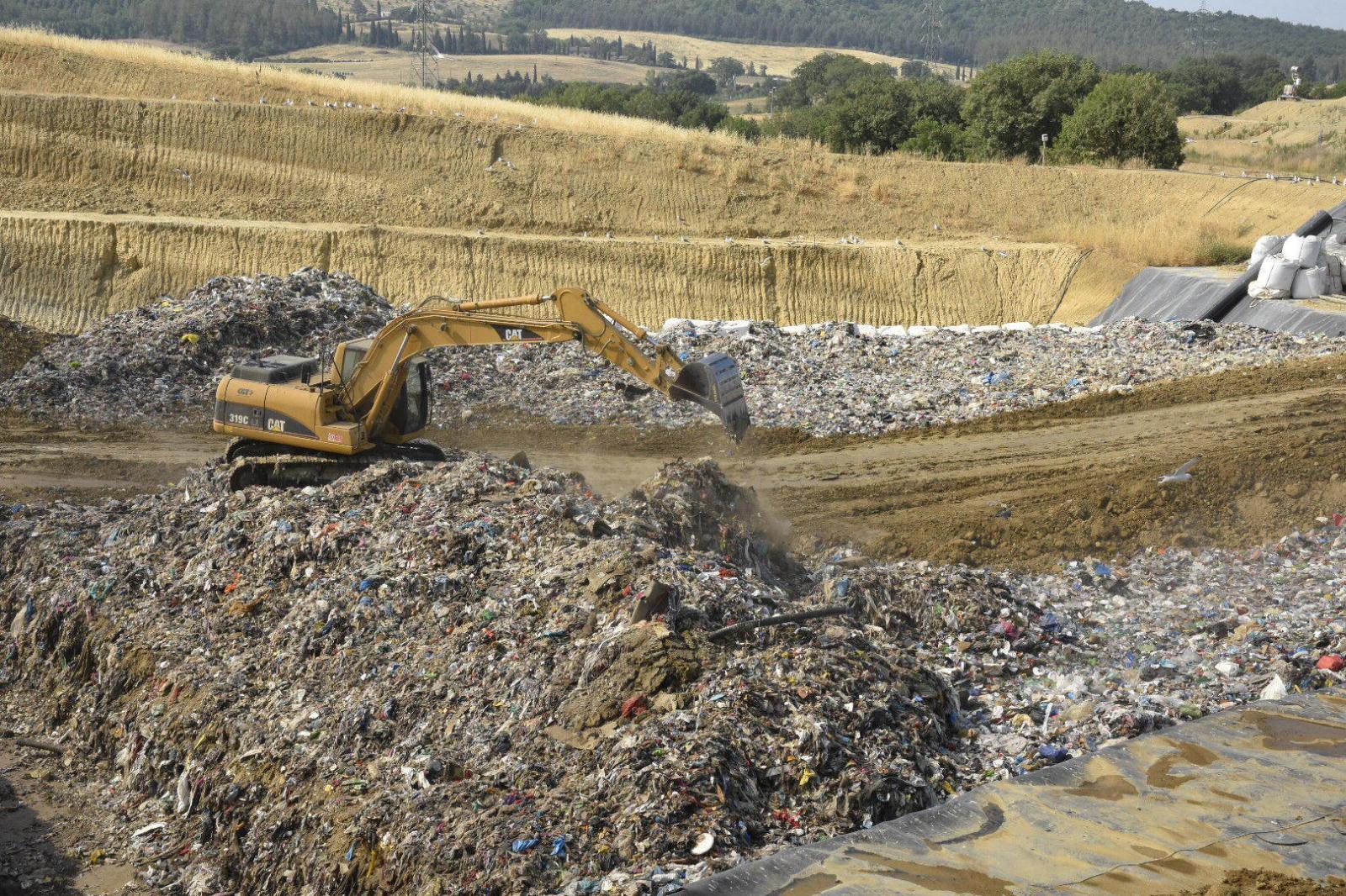 La discarica delle Strillaie (Foto AgenziaBF)