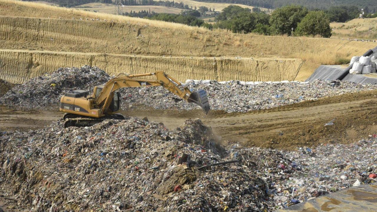 La discarica delle Strillaie (Foto AgenziaBF)