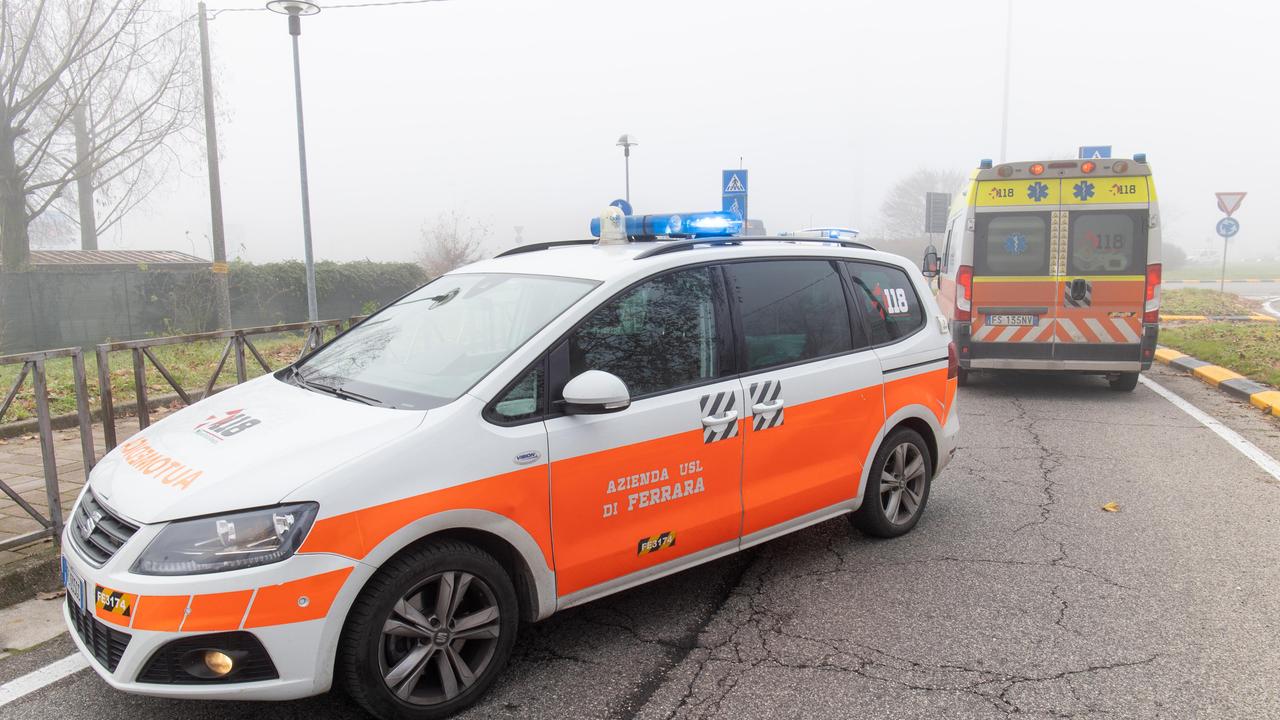 Ambulanza e automedica (foto archivio)