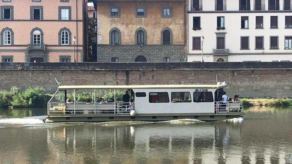 Un battello sull’Arno