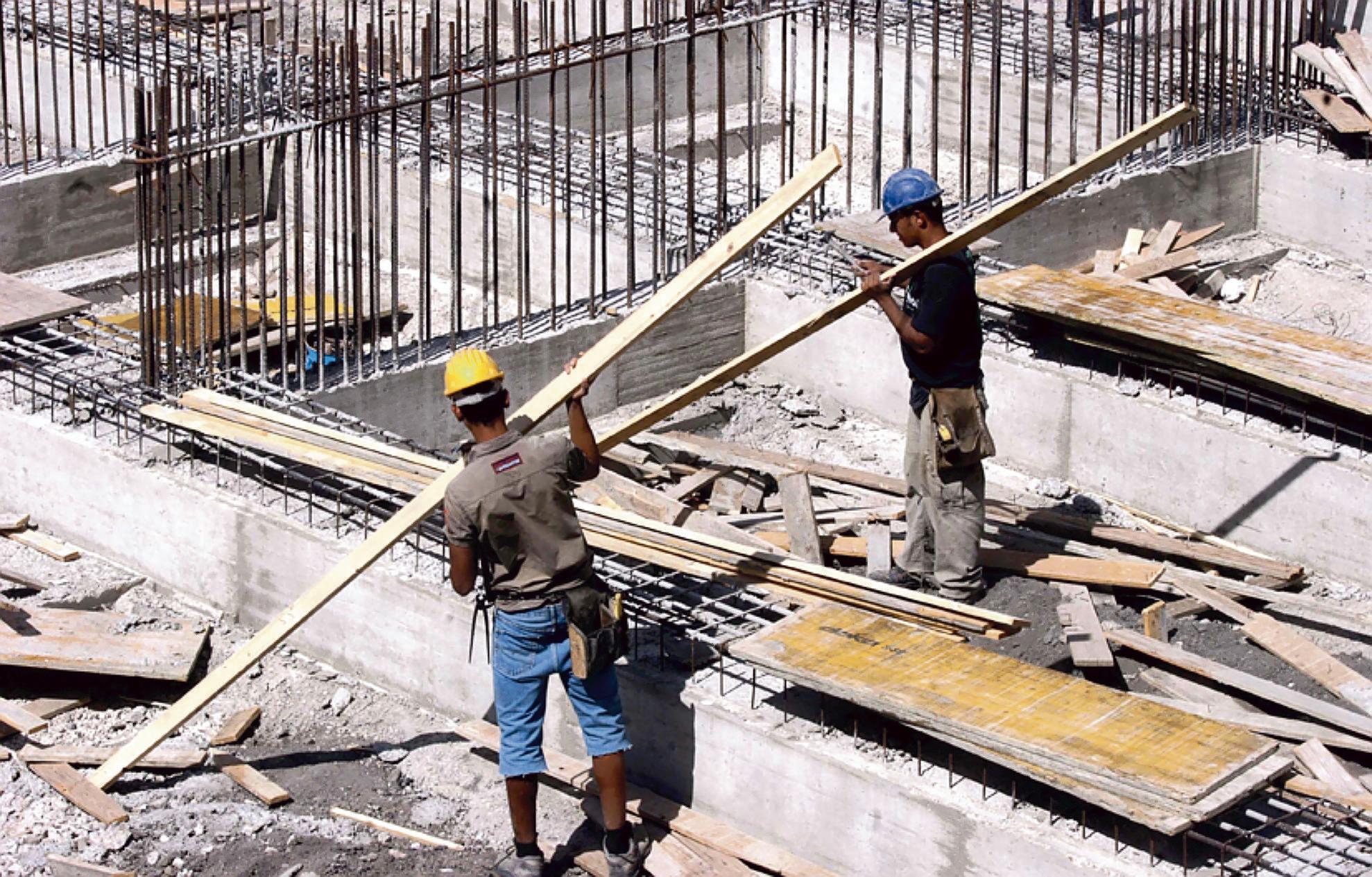 Un cantiere edile (foto d'archivio)
