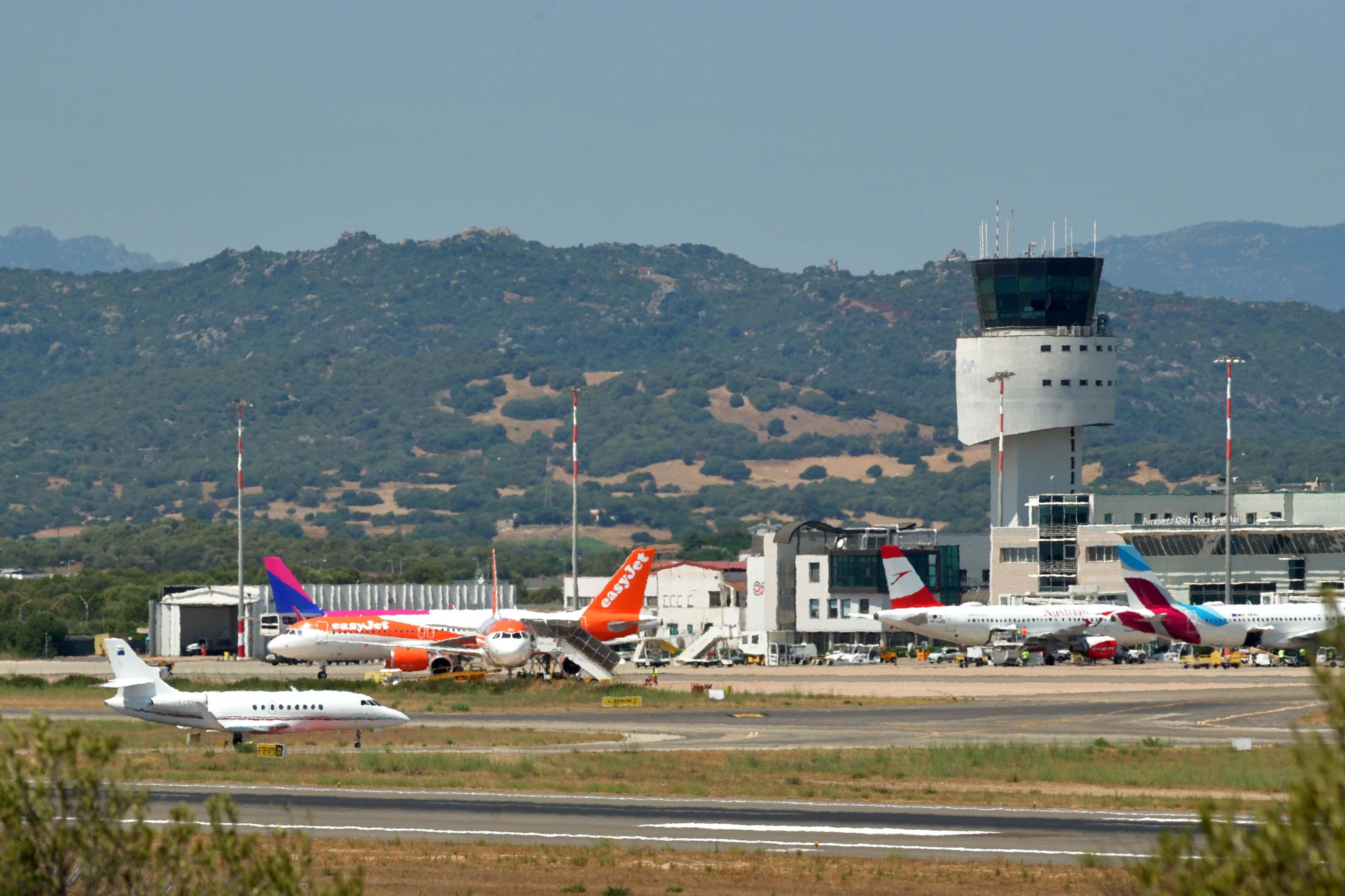 L'aeroporto di Olbia (foto Vanna Sanna)
