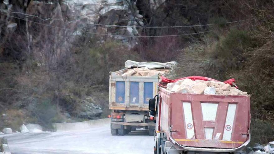 Tir dei blocchi senza telone 62 multe in un solo mese