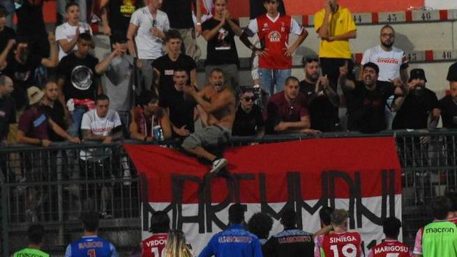 Il Grifone sceglie il silenzio stampa Confronto tra squadra e tifosi