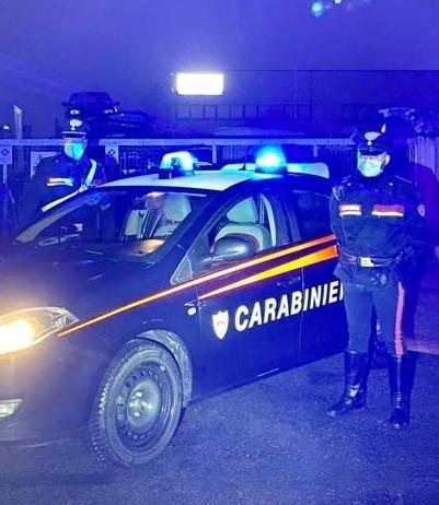 Dipendente ruba merce nella sua azienda Ma il titolare lo becca 