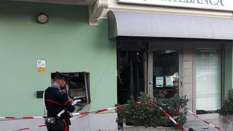 Assalto esplosivo al bancomat di Lentigione