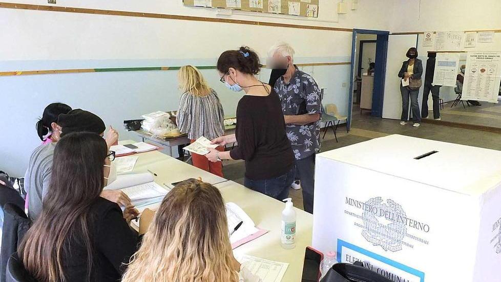 Il voto a Vecchiano: rush finale per la sfida tra Angori, Carnì e Sbragia