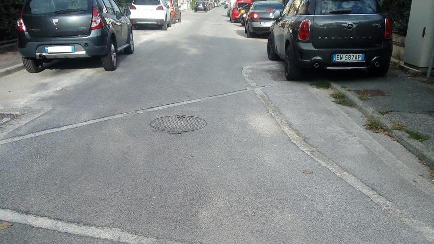 Mai ripristinato l’asfalto dopo i lavori per la fibra