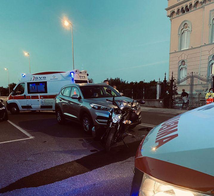 Lite in piazza Mazzini espulsi i due stranieri erano irregolari in Italia