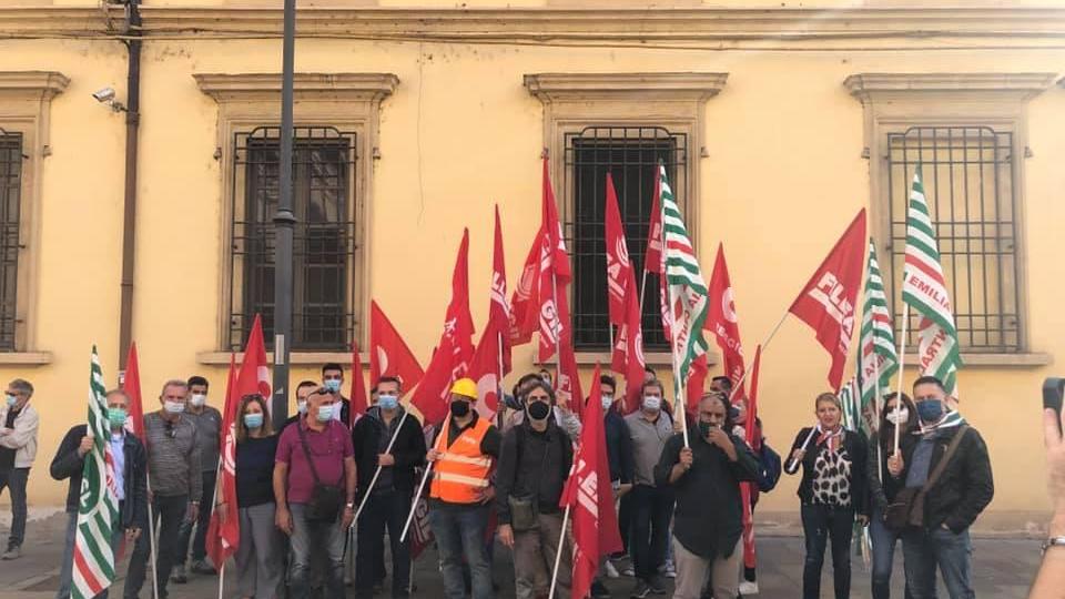 Morti sul lavoro a Reggio Emilia, il grido della Cgil: «Basta sacrifici umani»