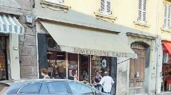 Finale. Rapina negozio di caffè “Clyde” incastrato dalle impronte digitali