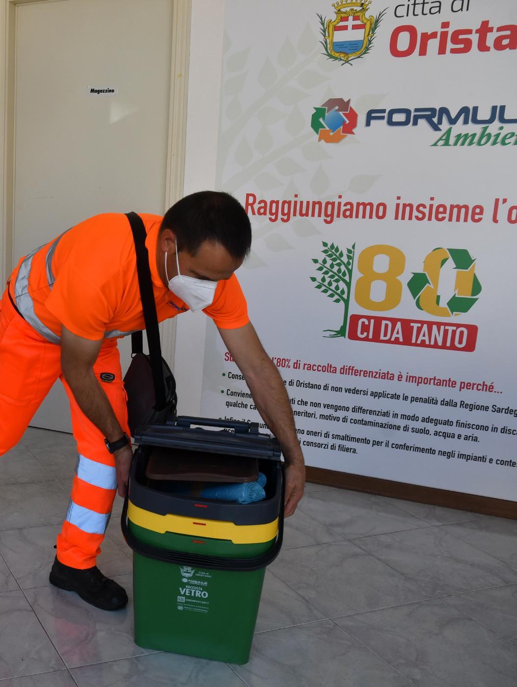 Bidoni condominiali ma provvisori 