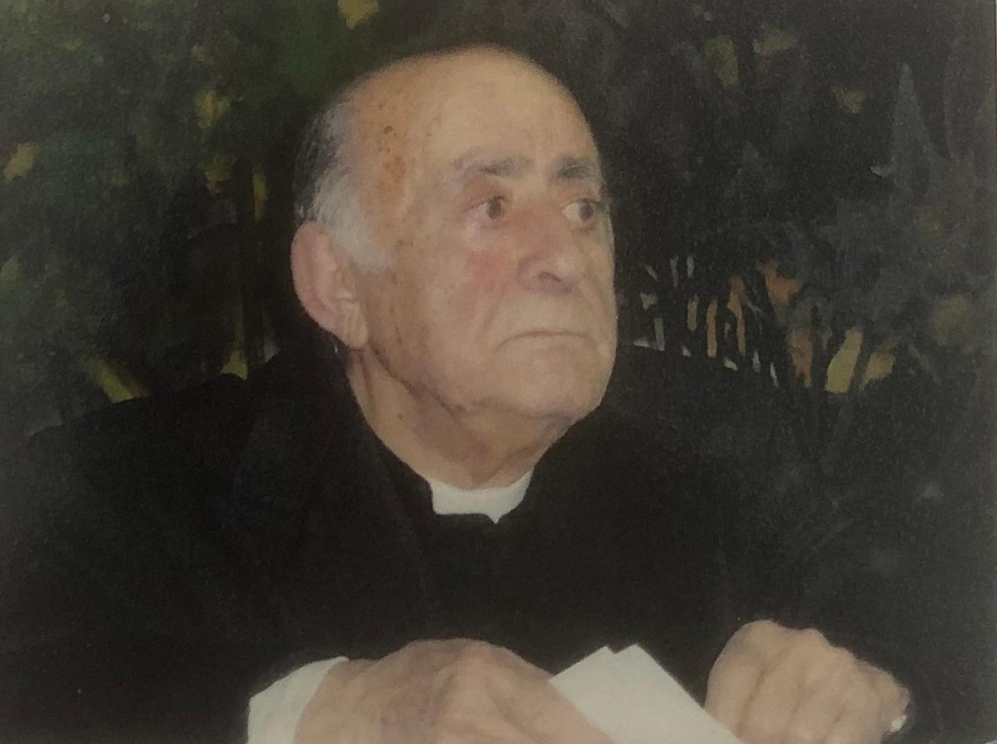 La Curia dedica un libro a don Francesco Amadu