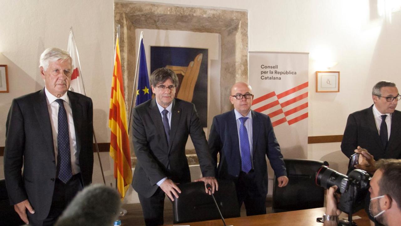 Puigdemont attacca la Spagna: «Adesso basta con le persecuzioni»