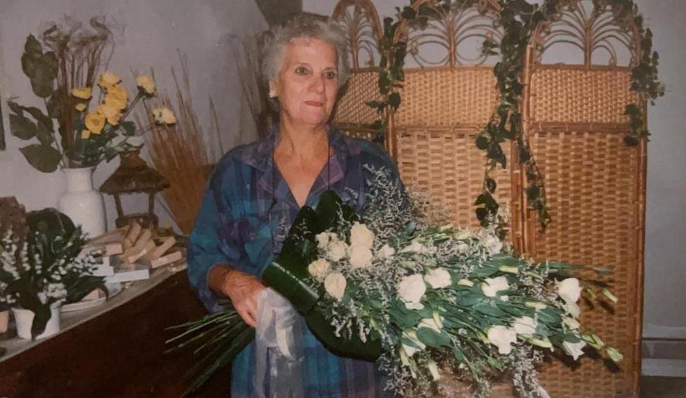 Addio a Rosa Ferretti, la fioraia trovata morta nel letto dal figlio