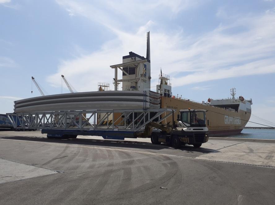 Grendi punta sui trasporti eccezionali Nuovi traffici per il porto di Marina 