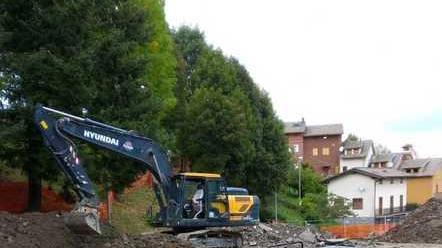 Interventi sulle fogne e alla linea elettrica