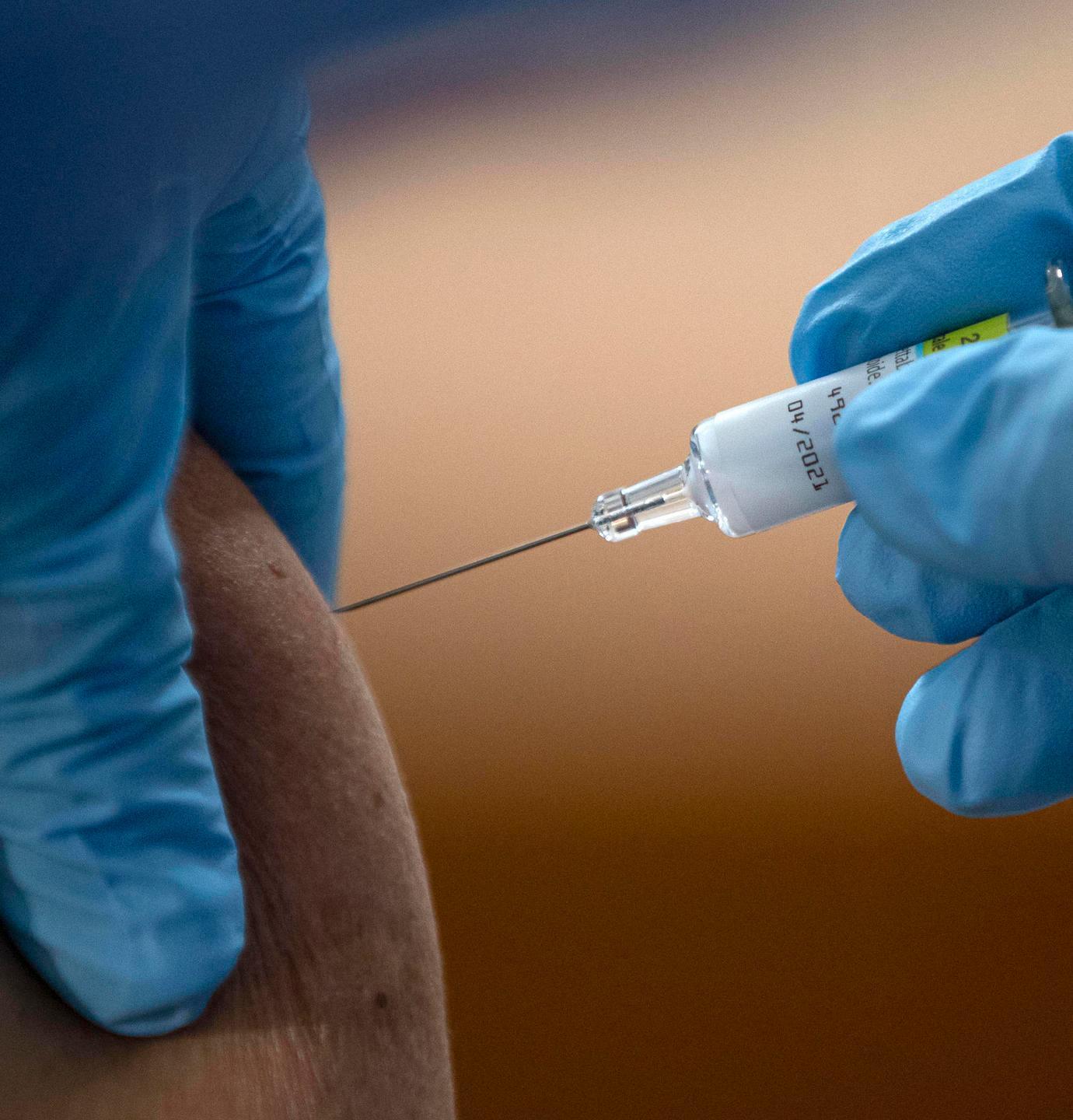 Covid, martedì l’open day per la vaccinazione degli over 12