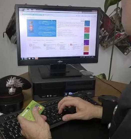 Portotorrese cade nella rete di due falsi dirigenti di banca