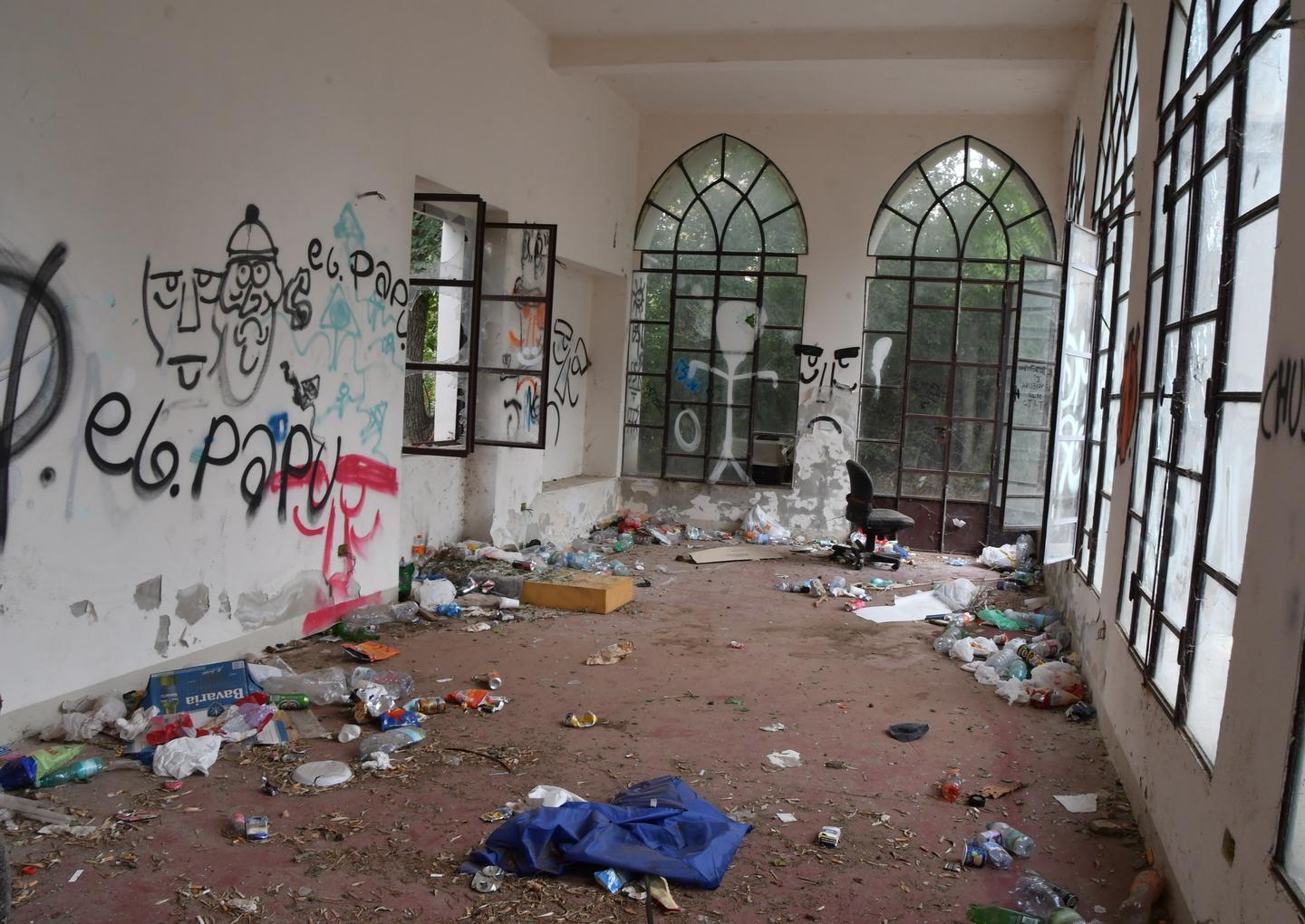 Il preside: «Quella struttura va riqualificata» 