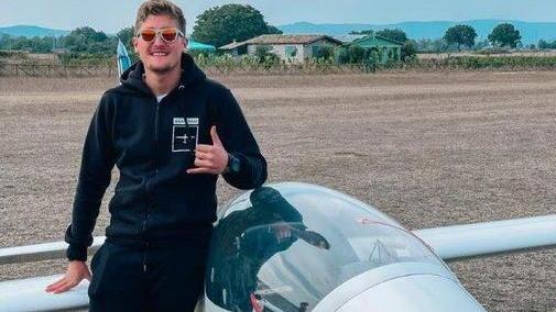 Giacomo Di Napoli campione italiano di acrobazia in aliante