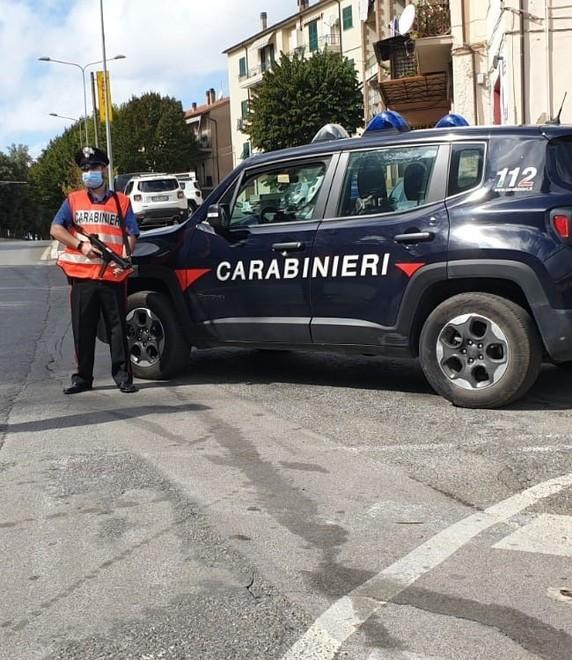 Ruba in macelleria ma è ripreso in video Denunciato un 20enne