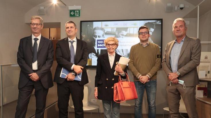Mostra in centro, un concerto e i Pavironici
